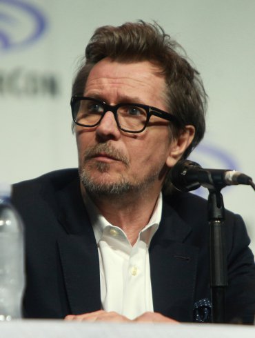 gary oldman sport