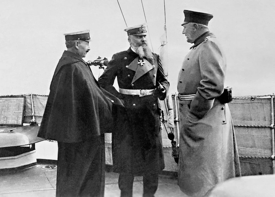 Guglielmo II, Alfred von Tirpitz e Helmuth von Moltke