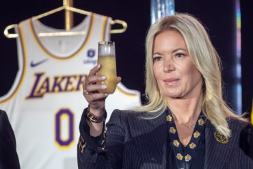 lakers 10 miliardi