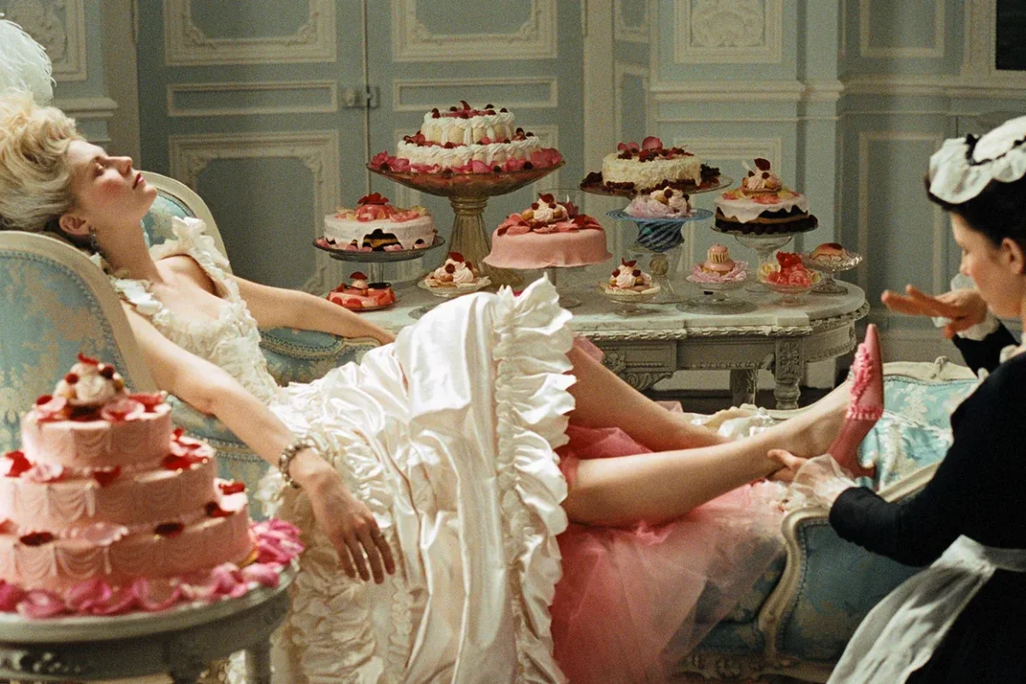 Maria Antonietta "Mangino brioche"?