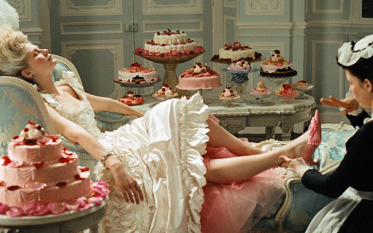 Maria Antonietta "Mangino brioche"?