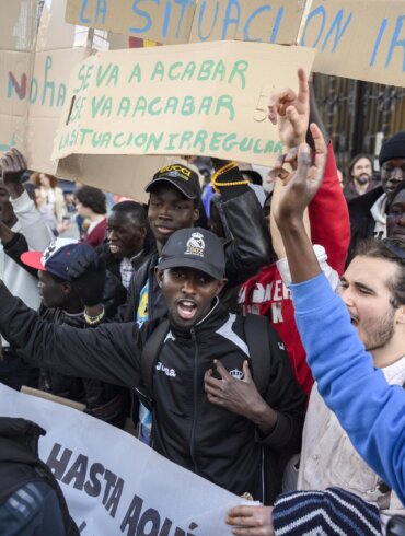 spagna regolarizzazione migranti